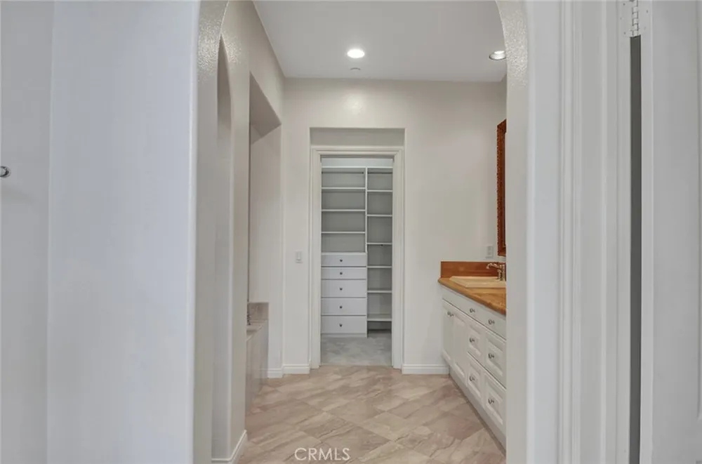 51 MANDRIA Newport Coast, CA 92657