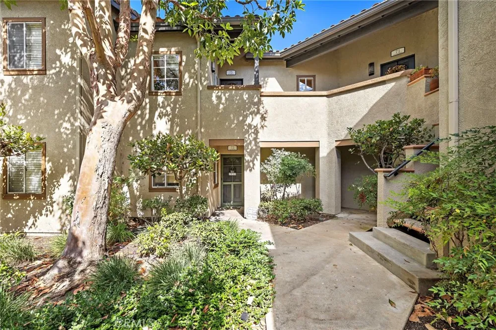 75 Via Contento Rancho Santa Margarita, CA 92688