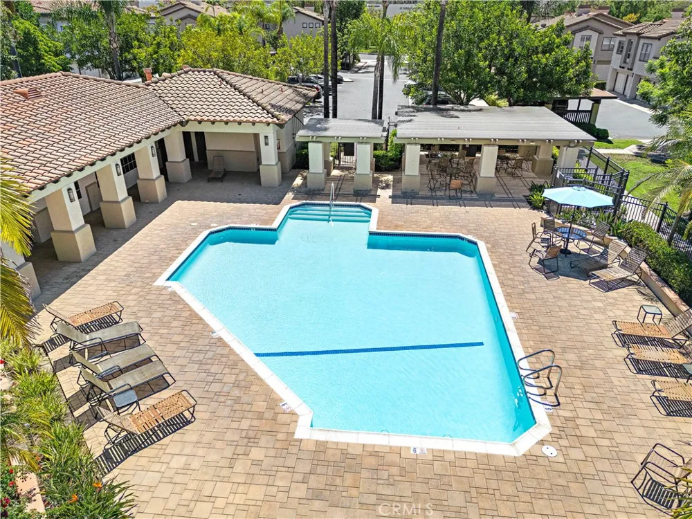 75 Via Contento Rancho Santa Margarita, CA 92688