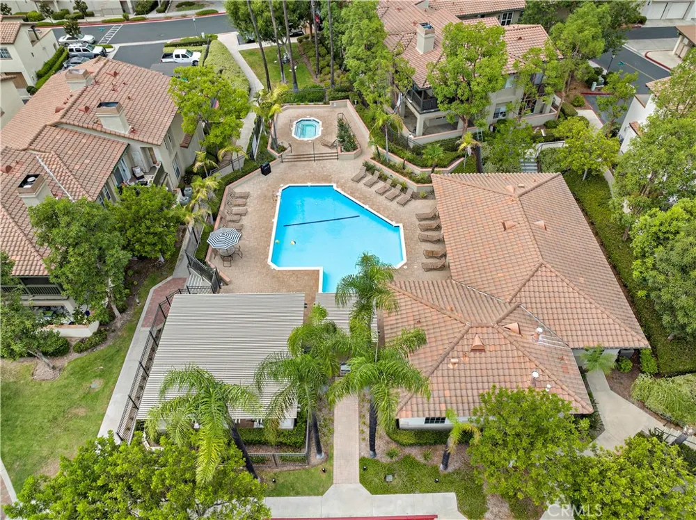 75 Via Contento Rancho Santa Margarita, CA 92688