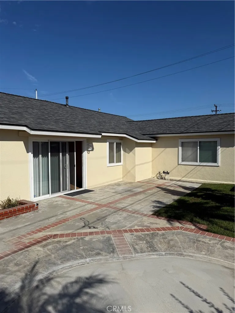 15522 Pratt Huntington Beach, CA 92647
