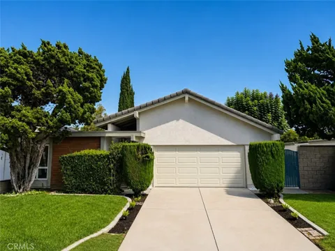 1018 Magnolia
