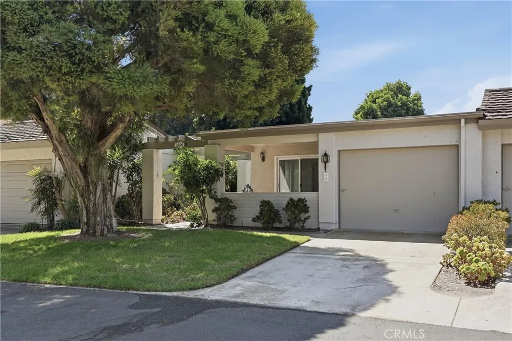 3296 San Amadeo #B Laguna Woods, CA 92637