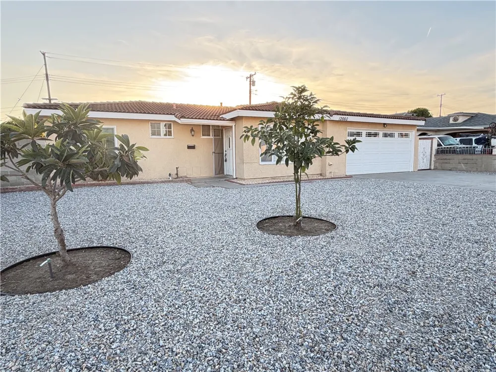 12660 Yorba Chino, CA 91710