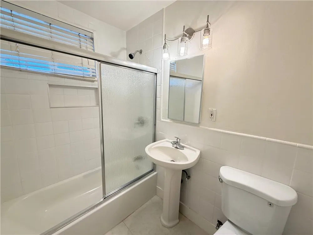 12660 Yorba Chino, CA 91710
