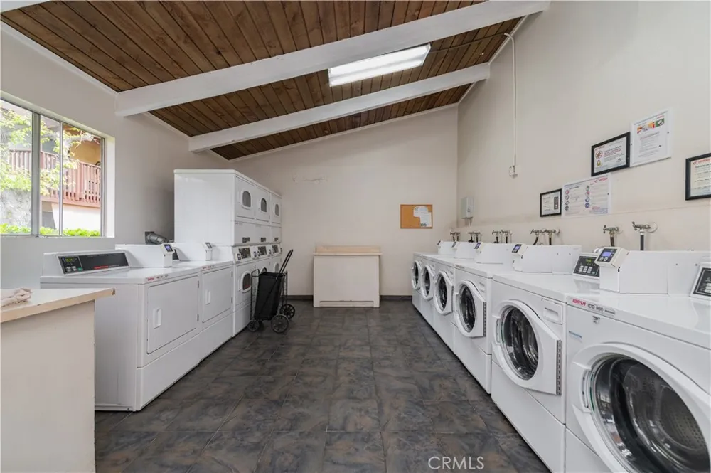 1000 W Macarthur Boulevard #13 Santa Ana, CA 92707