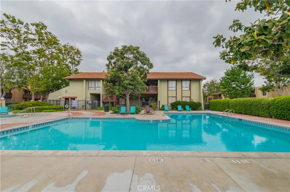 1000 W Macarthur Boulevard #13 Santa Ana, CA 92707