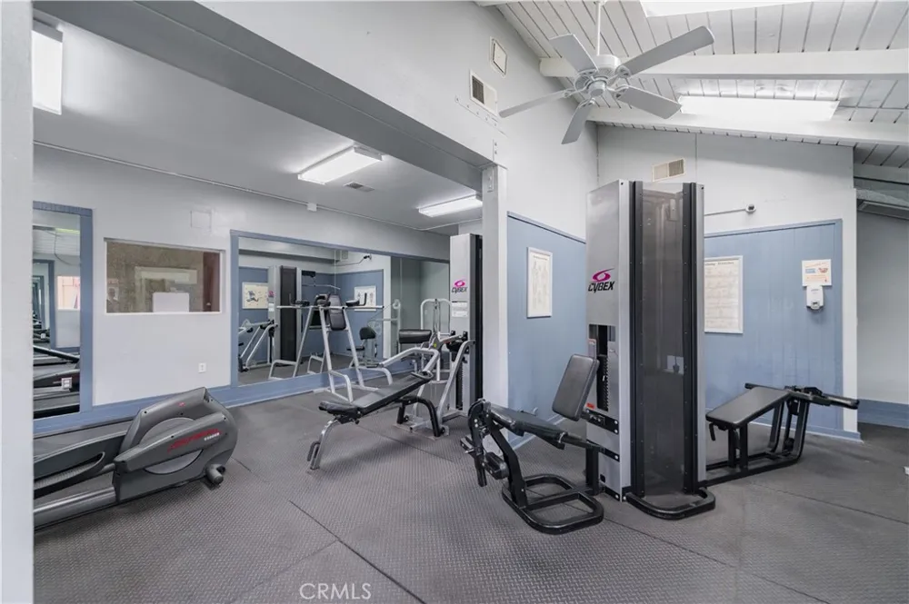 1000 W Macarthur Boulevard #13 Santa Ana, CA 92707