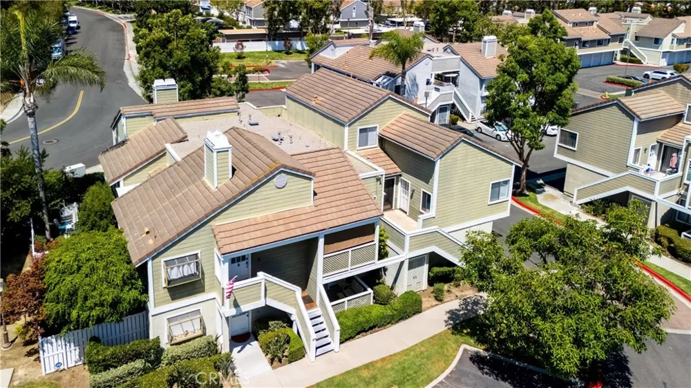25 Clover Lane #359 Aliso Viejo, CA 92656