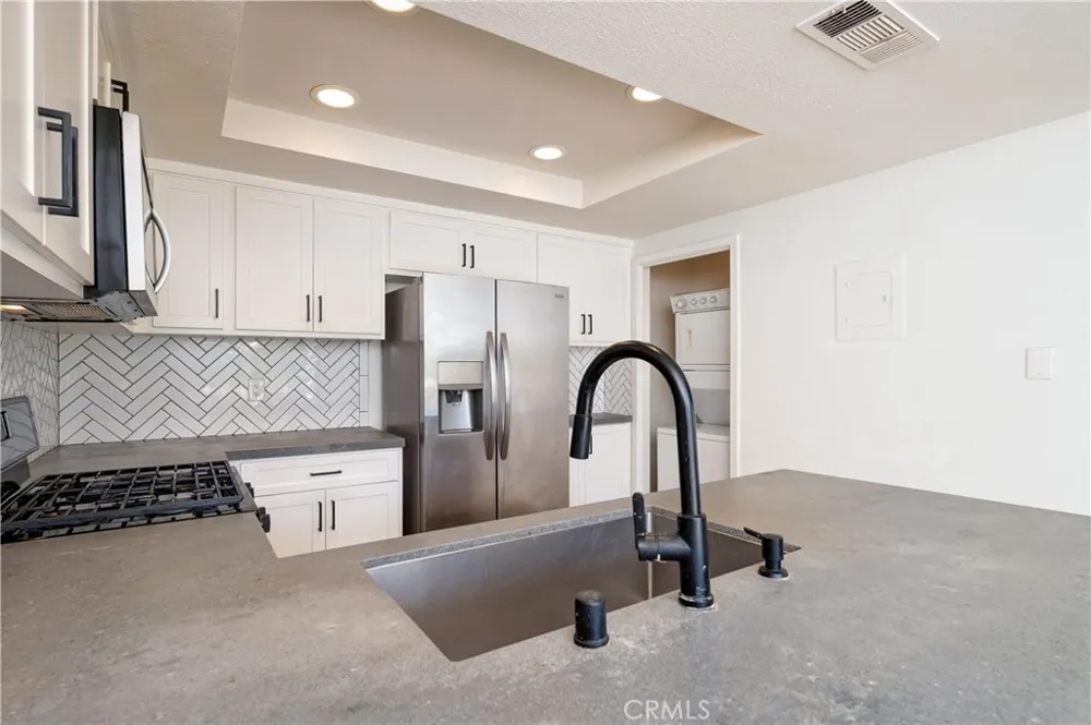 25 Clover Lane #359 Aliso Viejo, CA 92656