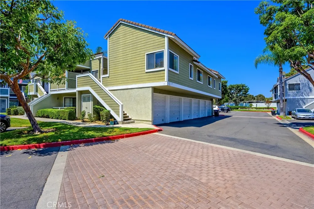 25 Clover Lane #359 Aliso Viejo, CA 92656