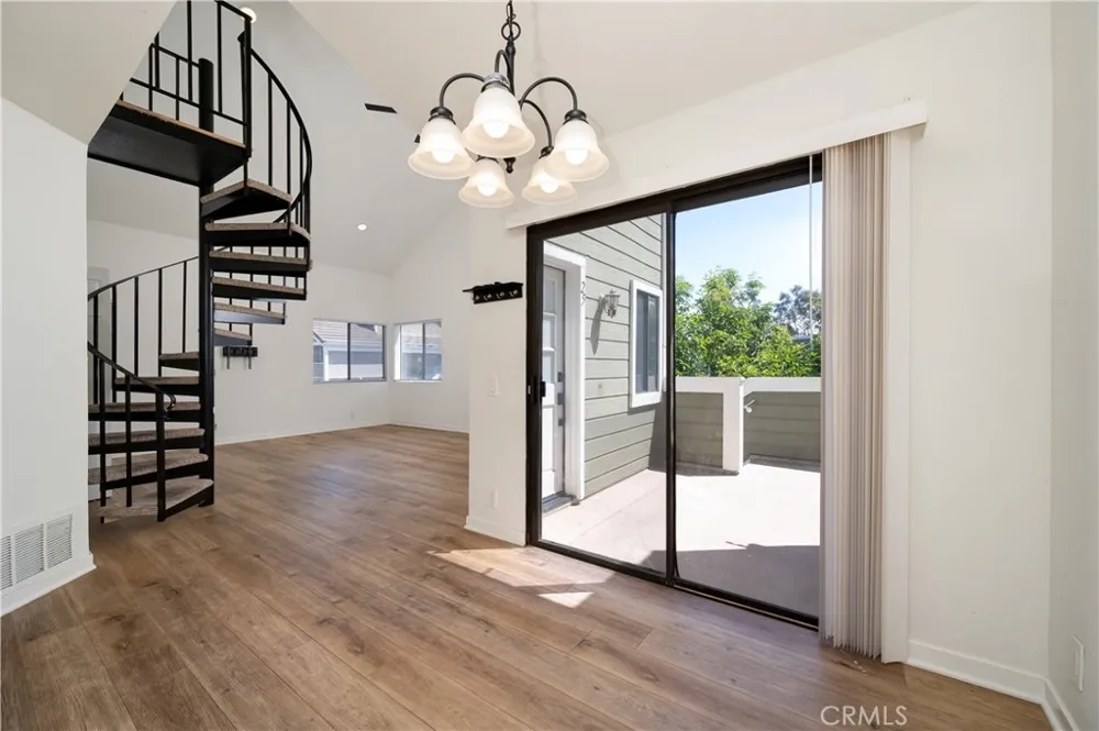25 Clover Lane #359 Aliso Viejo, CA 92656