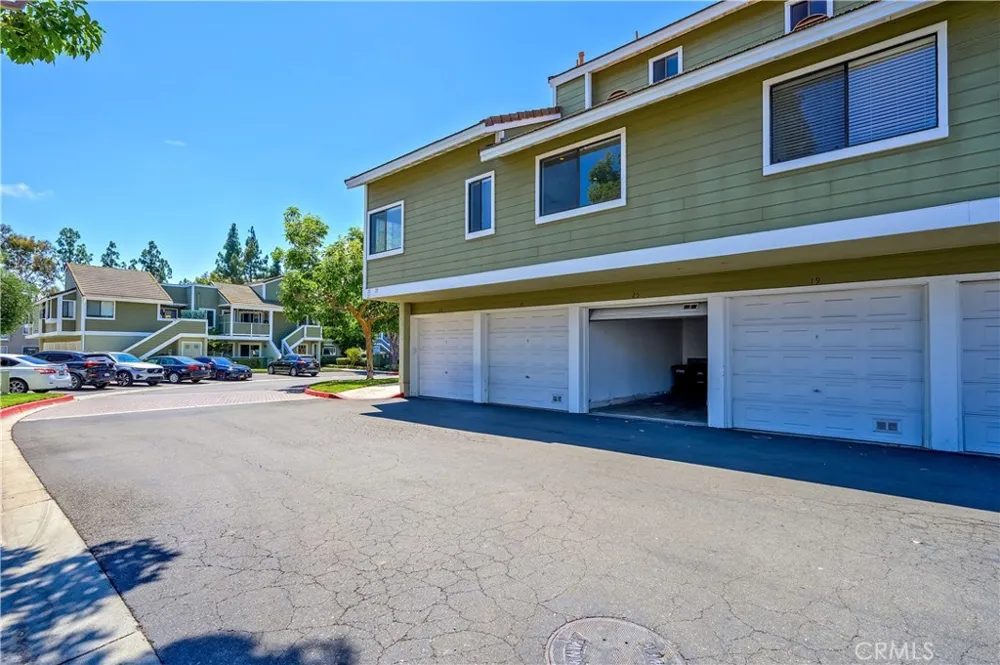 25 Clover Lane #359 Aliso Viejo, CA 92656