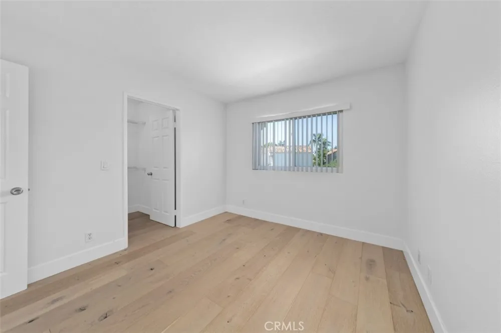 27 Almeria Irvine, CA 92614
