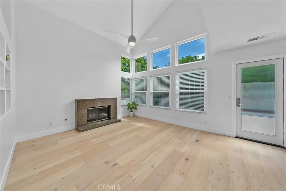 27 Almeria Irvine, CA 92614