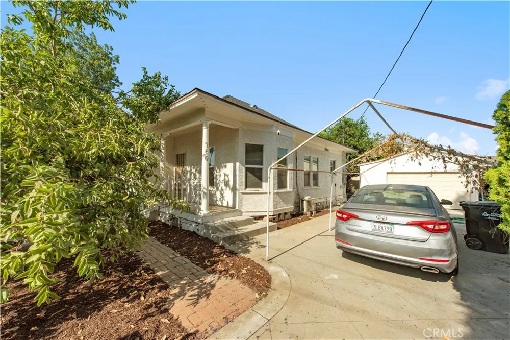 760 S Elm St Pomona, CA 91766