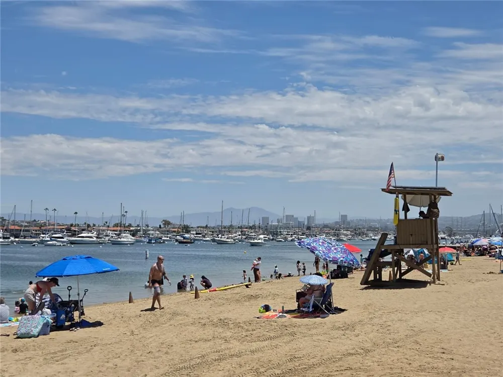 1812 W Balboa Newport Beach, CA 92663