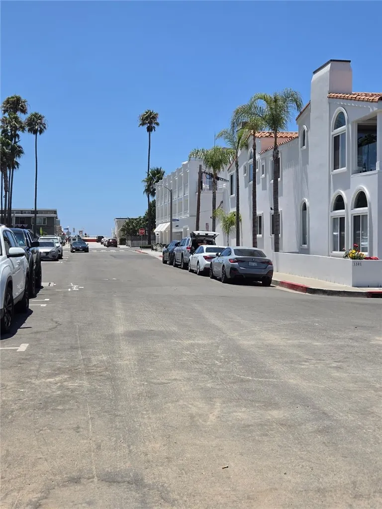 1812 W Balboa Newport Beach, CA 92663