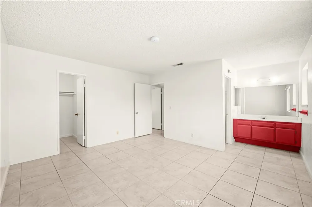 2310 Edam Lancaster, CA 93536