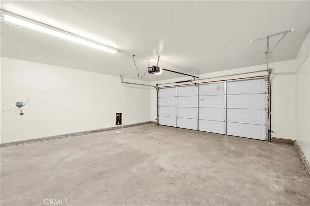 2310 Edam Lancaster, CA 93536