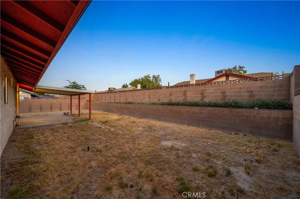 2310 Edam Lancaster, CA 93536