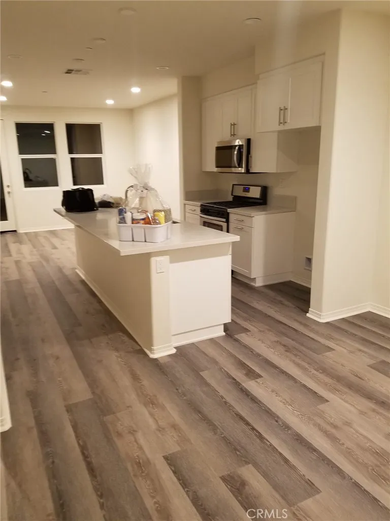 2459 S Loom Court Anaheim, CA 92802