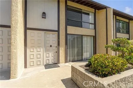 3520 Maricopa Street #16 Torrance, CA 90503