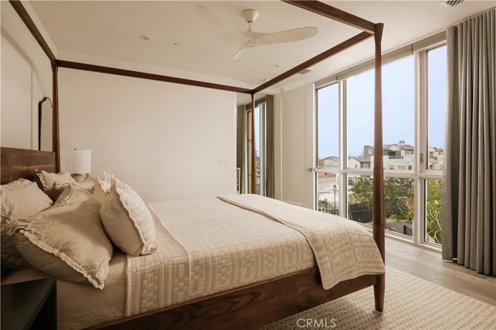 3001 Via Malaga Newport Beach, CA 92663