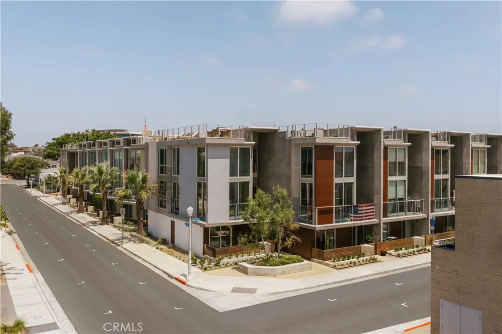 3001 Via Malaga Newport Beach, CA 92663