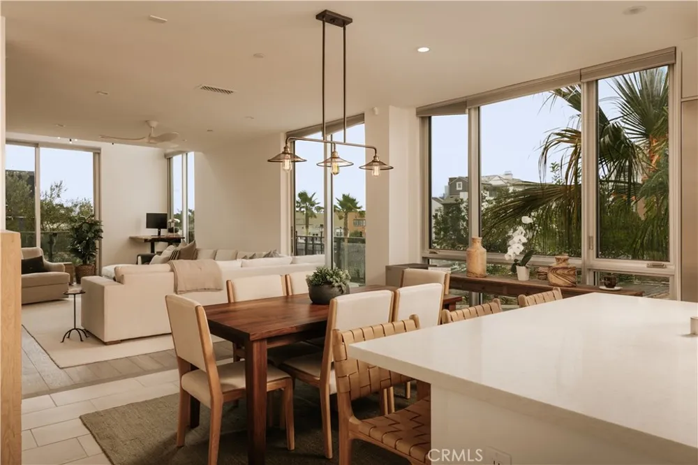 3001 Via Malaga Newport Beach, CA 92663