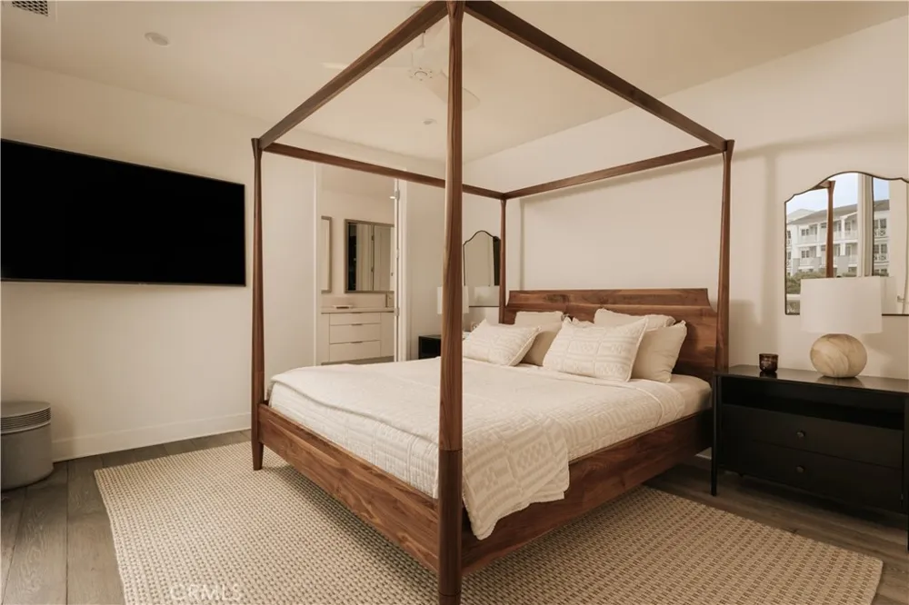 3001 Via Malaga Newport Beach, CA 92663