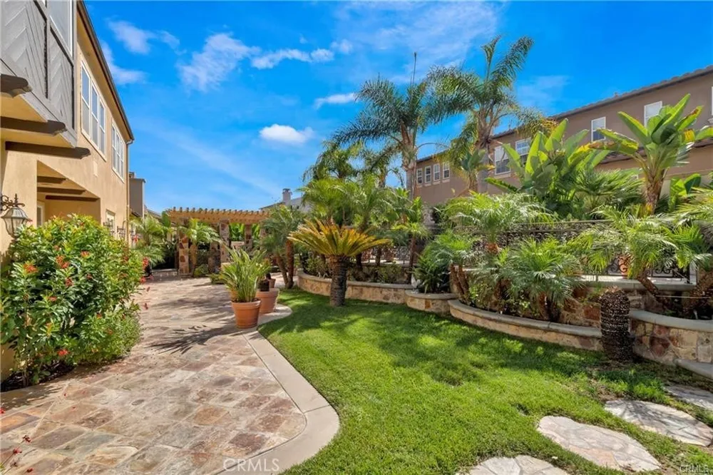 30 Palazzo Newport Beach, CA 92660