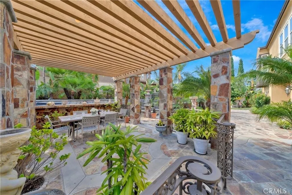 30 Palazzo Newport Beach, CA 92660