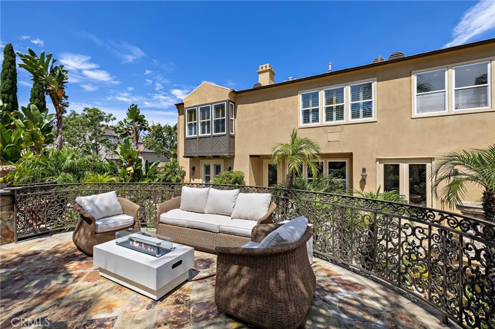 30 Palazzo Newport Beach, CA 92660