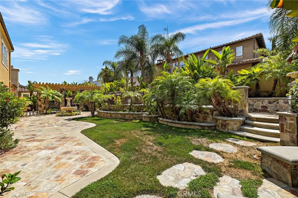 30 Palazzo Newport Beach, CA 92660