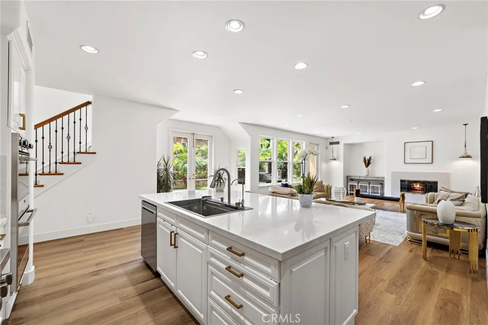 30 Palazzo Newport Beach, CA 92660