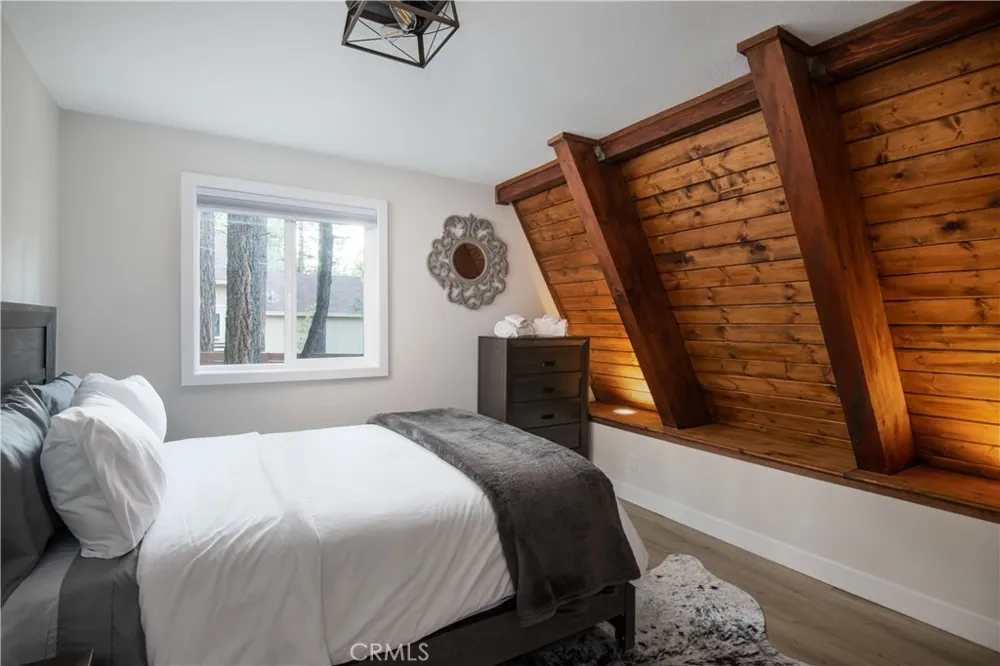 580 St Moritz Big Bear Lake, CA 92315