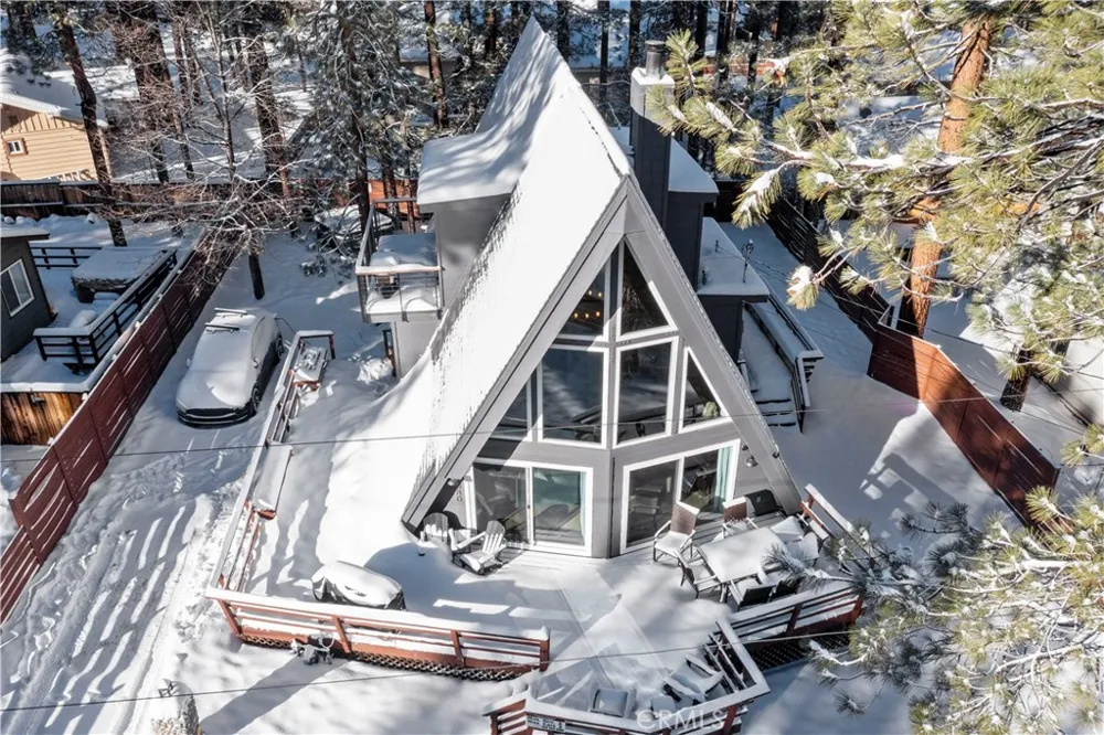 580 St Moritz Big Bear Lake, CA 92315