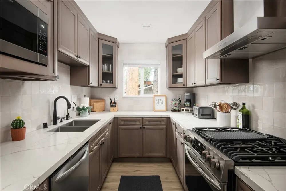 580 St Moritz Big Bear Lake, CA 92315