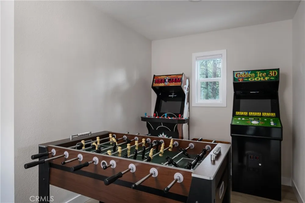 580 St Moritz Big Bear Lake, CA 92315