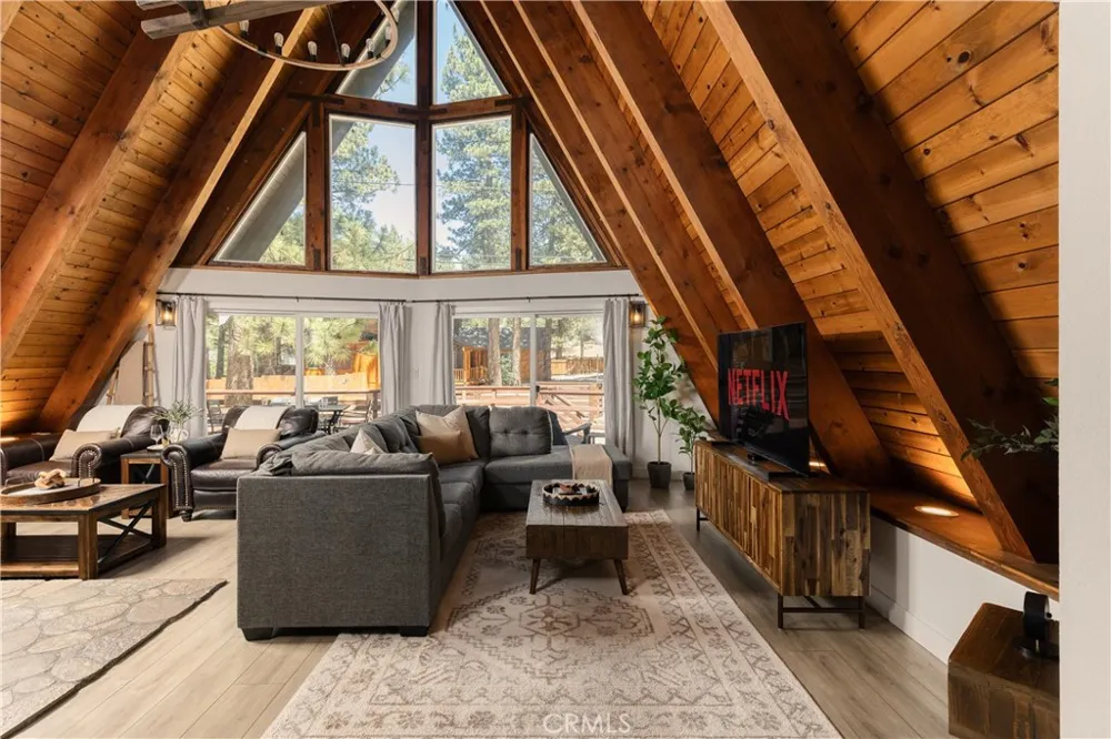 580 St Moritz Big Bear Lake, CA 92315