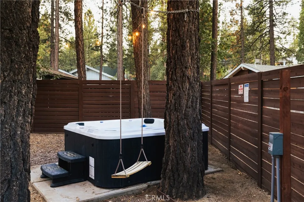 580 St Moritz Big Bear Lake, CA 92315