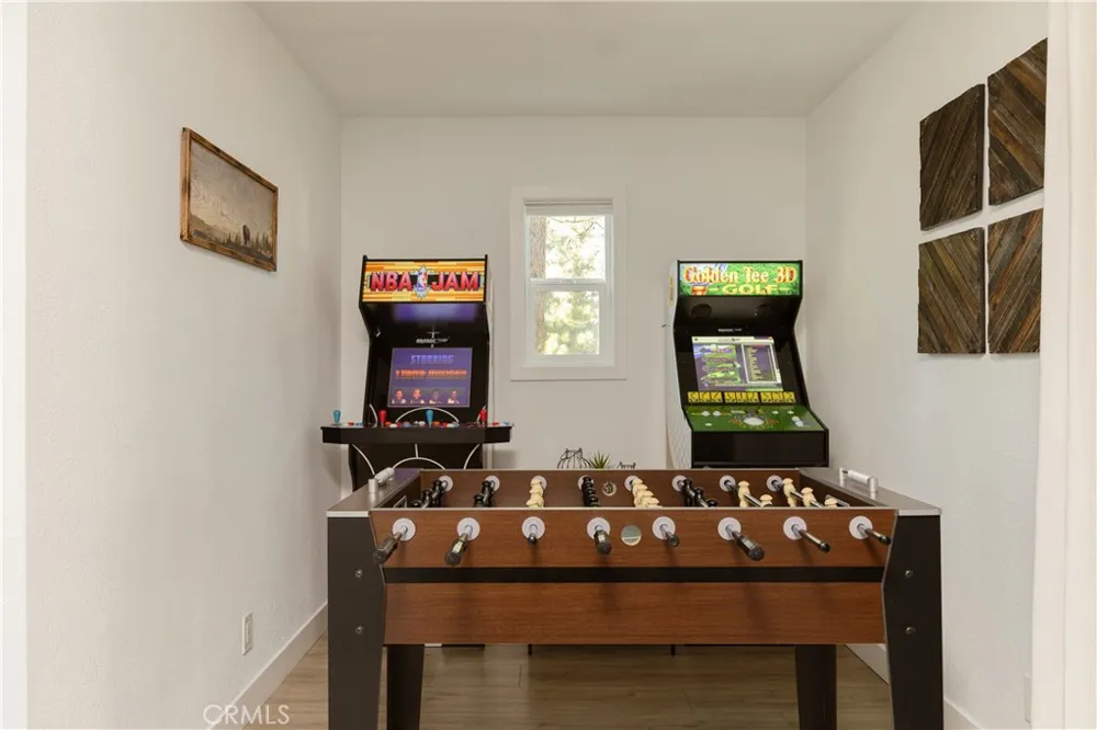 580 St Moritz Big Bear Lake, CA 92315