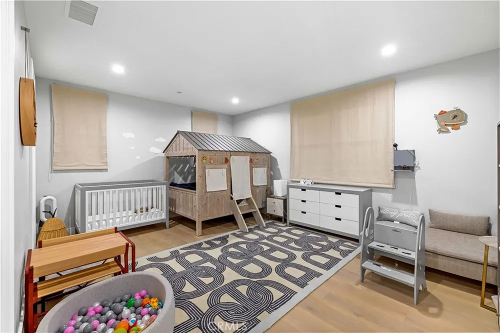 37 Vista Luci Newport Coast, CA 92657