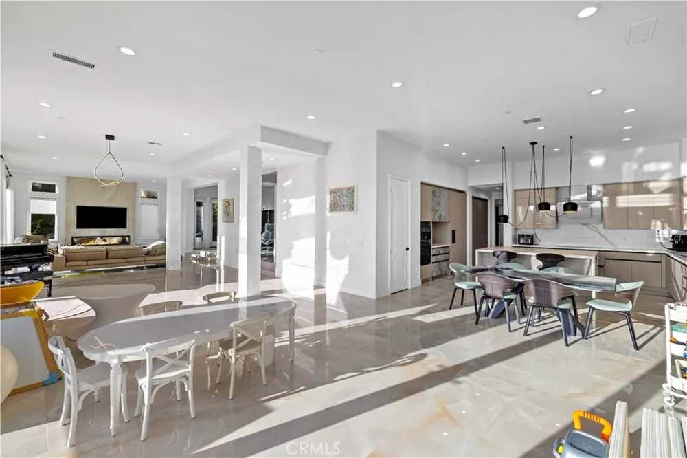 37 Vista Luci Newport Coast, CA 92657