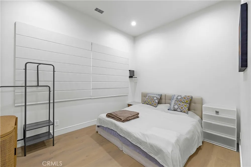 37 Vista Luci Newport Coast, CA 92657