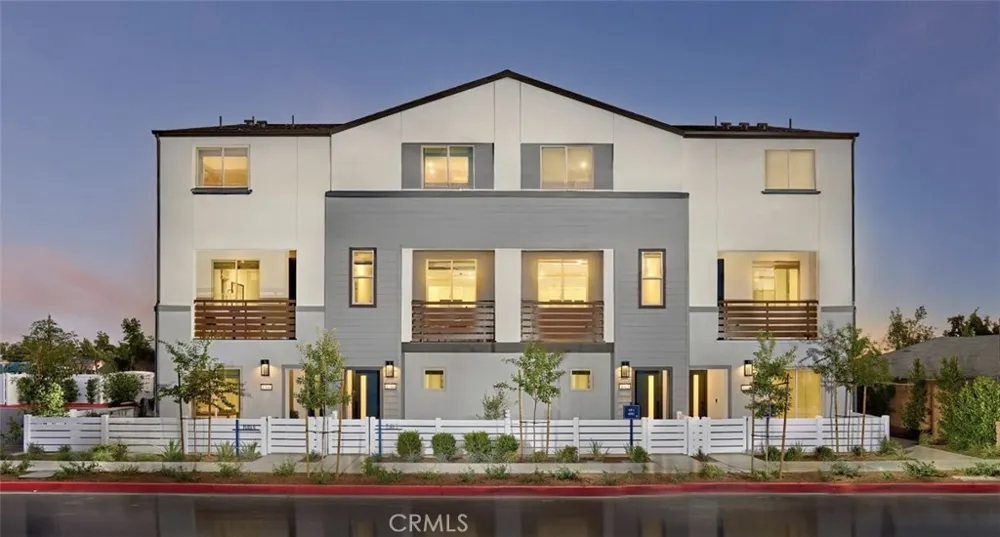 1313 W North Pinecrest Ontario, CA 91762