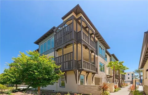 326 Doheny Way