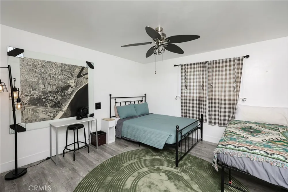 2214 W Oceanfront #A Newport Beach, CA 92663