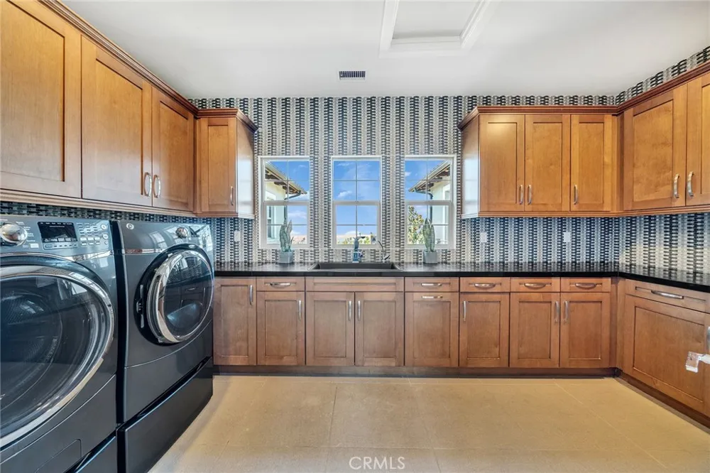 1227 Inspiration West Covina, CA 91791